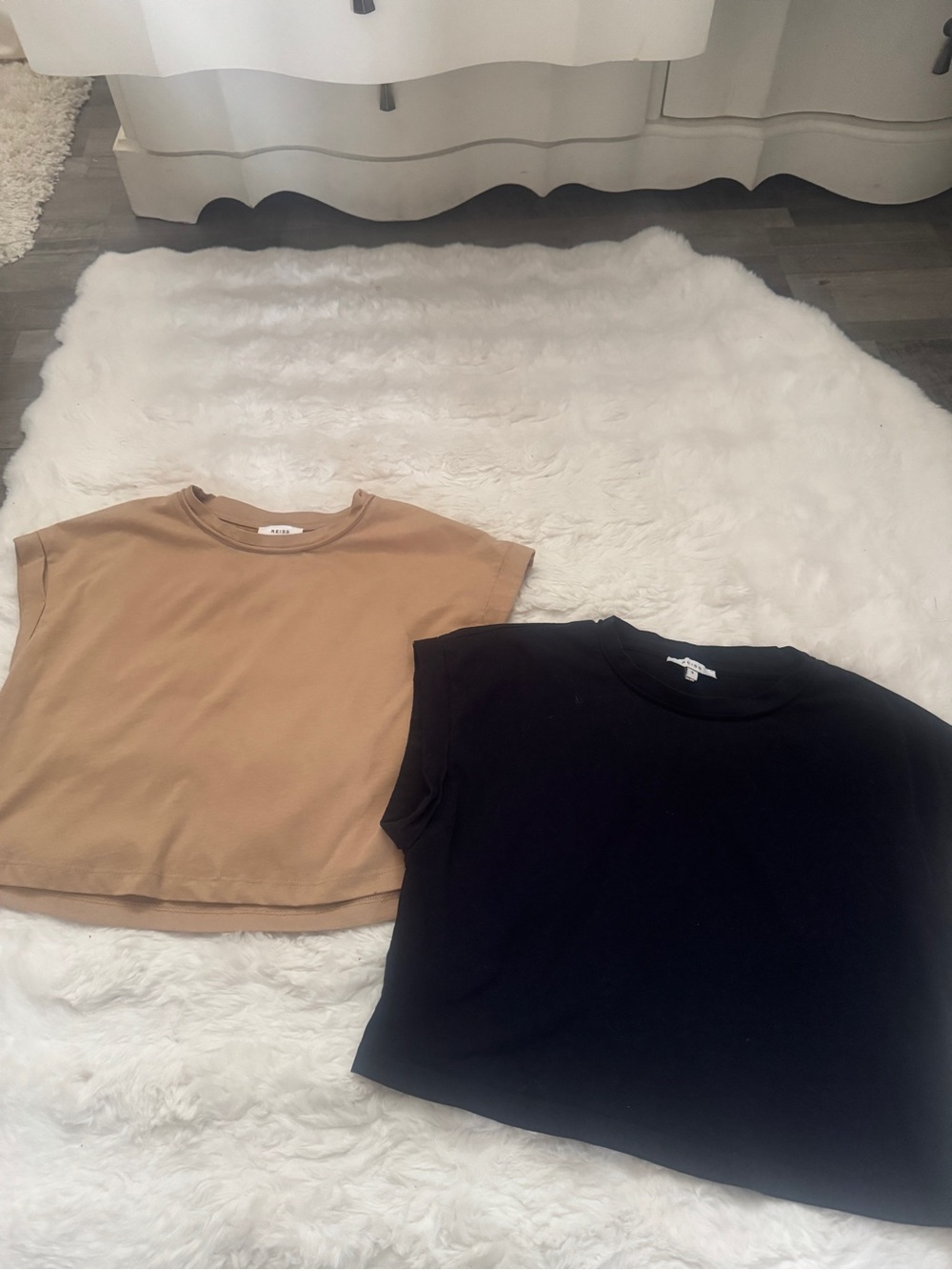 Reiss Short Sleeve Tees in Navy and Tan
